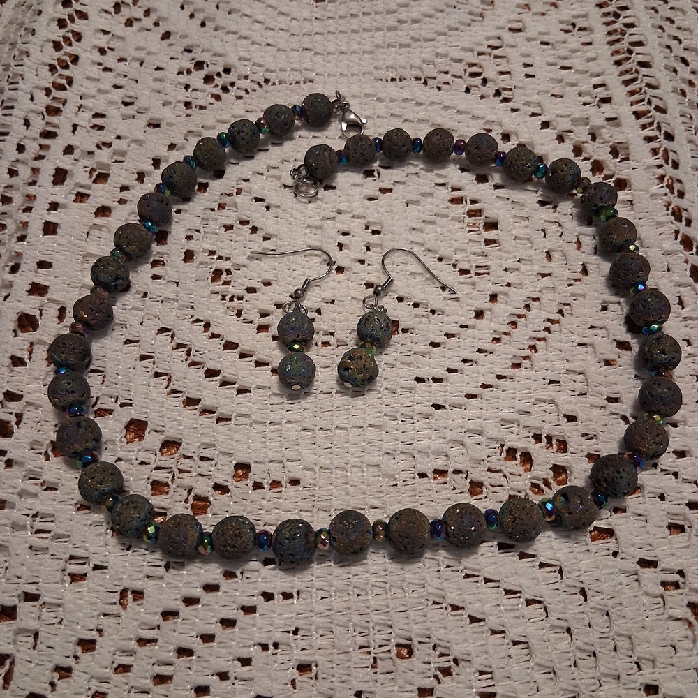 Elegant Multicolor Beaded Necklace and Earring Set